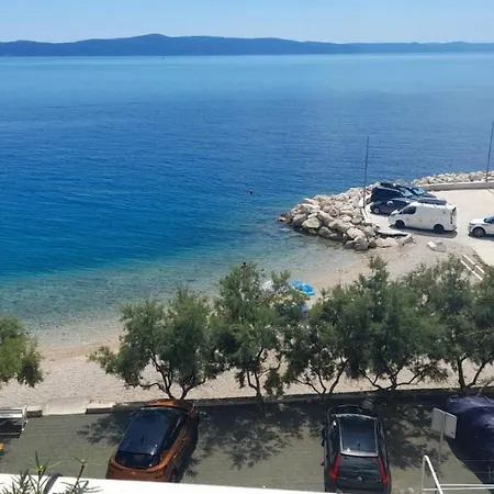 In With Sea View, Balcony, Air Conditioning, Wi-fi Gostinjska kuća