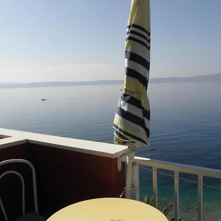 Gostinjska kuća In With Sea View, Balcony, Air Conditioning, Wi-fi